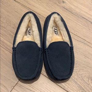 Kids uggs sleepers never wore.